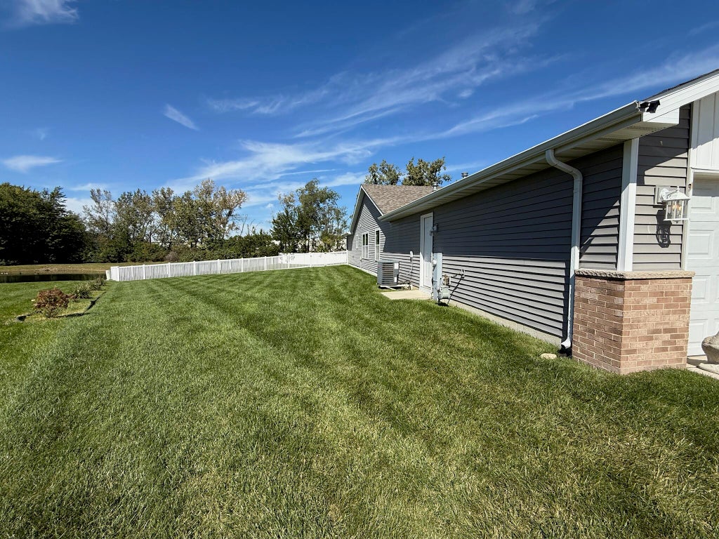 Photo of 8438 Madison Street, Merrillville, IN 46410 (MLS # 846114)