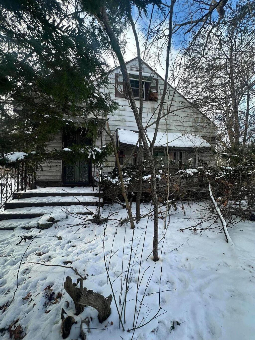 Photo of 2012 Hovey Place, Gary, IN 46406 (MLS # 837955)