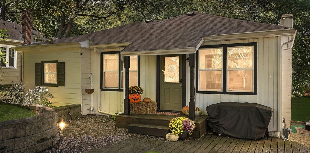 Photo of 4111 Wildwood Road, Valparaiso, IN 46383 (MLS # 829363)