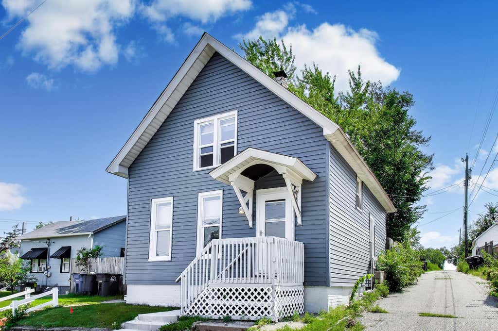 Photo of 408 York Street, Michigan City, IN 46360 (MLS # 842301)