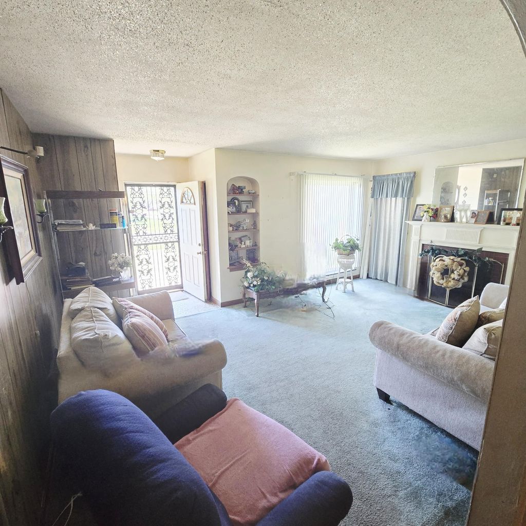 Photo of 201 Taft Street, Gary, IN 46408 (MLS # 837733)