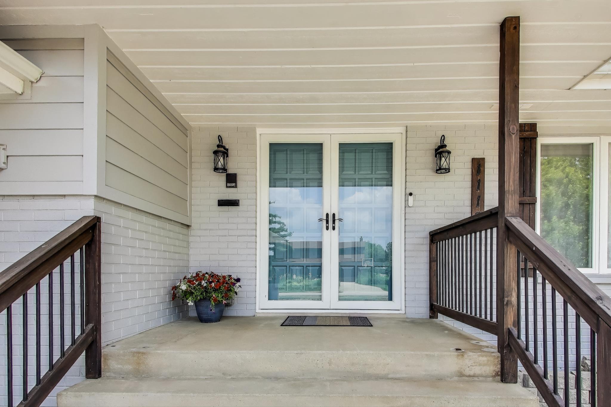 1110 Bluebird Lane