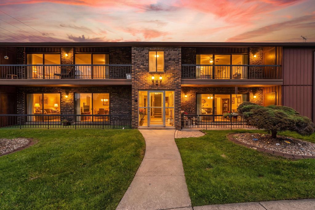 Photo of 419 Fisher Street #A, Munster, IN 46321 (MLS # 842045)