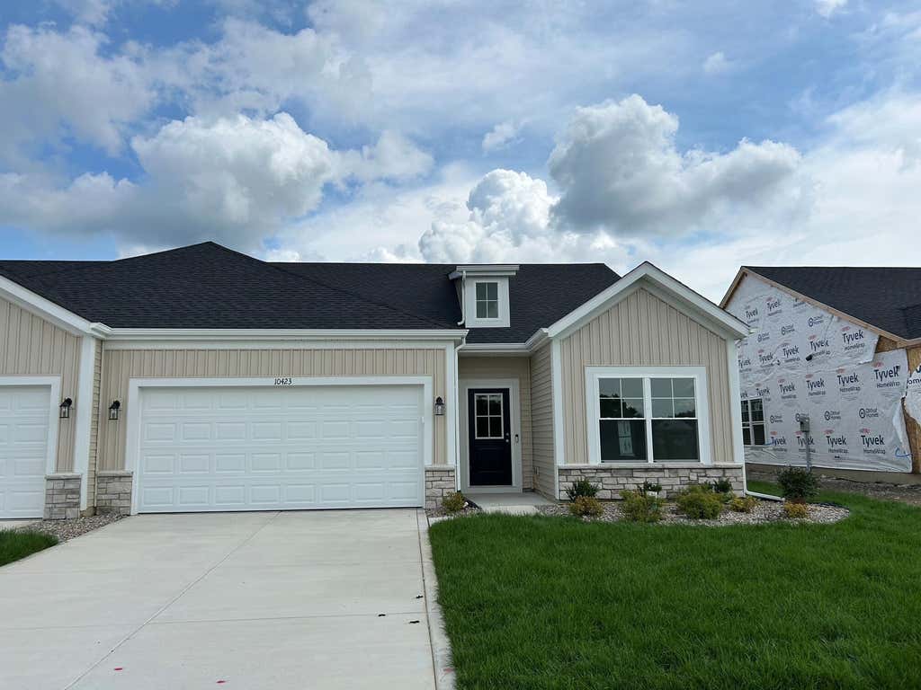Photo of 10423 Iowa Street, Crown Point, IN 46307 (MLS # 844174)