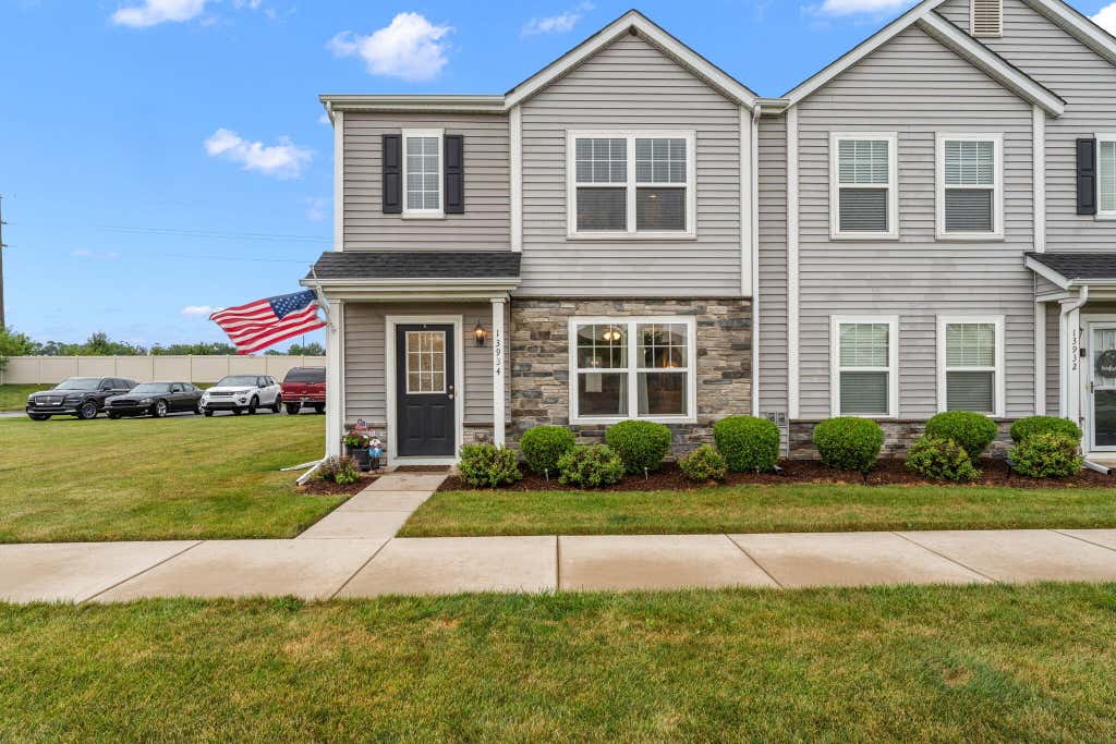 Photo of 13934 Flagstaff ST, Cedar Lake, IN 46303 (MLS # 843339)