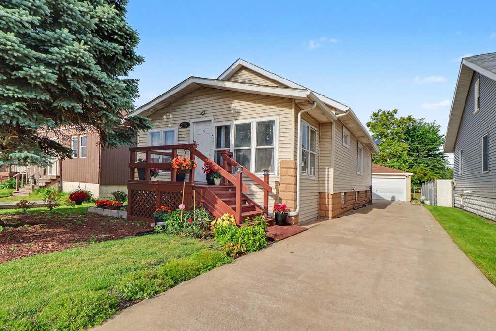 Photo of 1303 Stanton Avenue, Whiting, IN 46394 (MLS # 839982)
