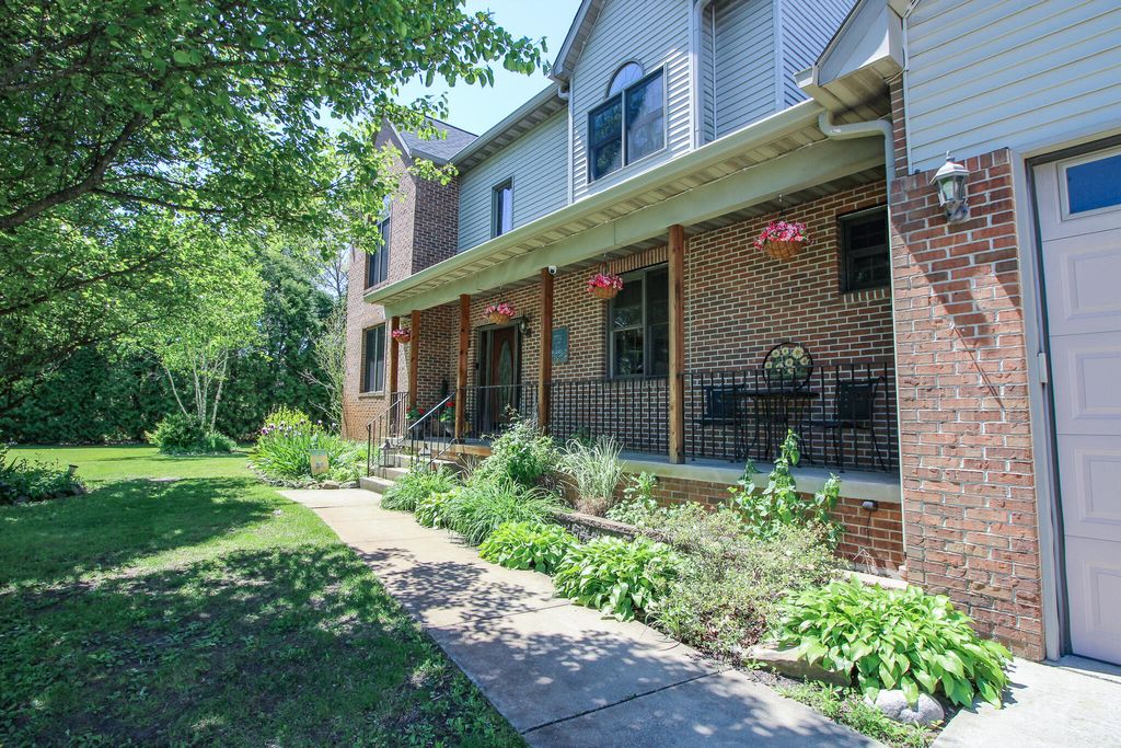 Photo of 11794 N Michelle Drive, Wheatfield, IN 46392 (MLS # 838784)