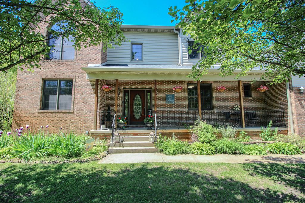 Photo of 11794 N Michelle Drive, Wheatfield, IN 46392 (MLS # 838784)