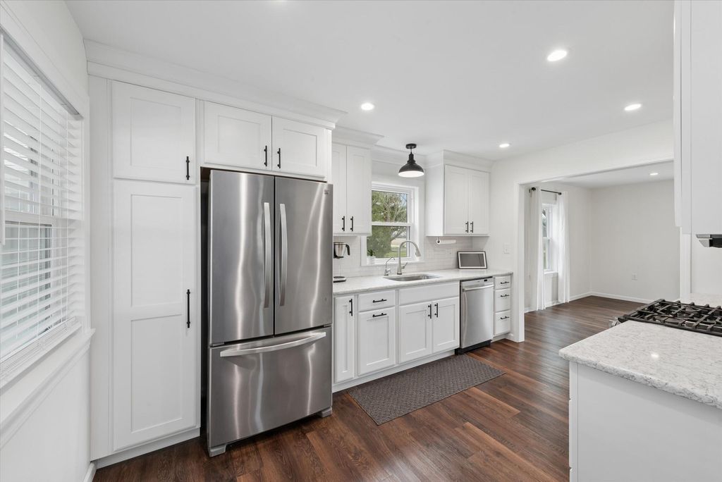 Photo of 157 E 700 S, Kouts, IN 46347 (MLS # 835819)