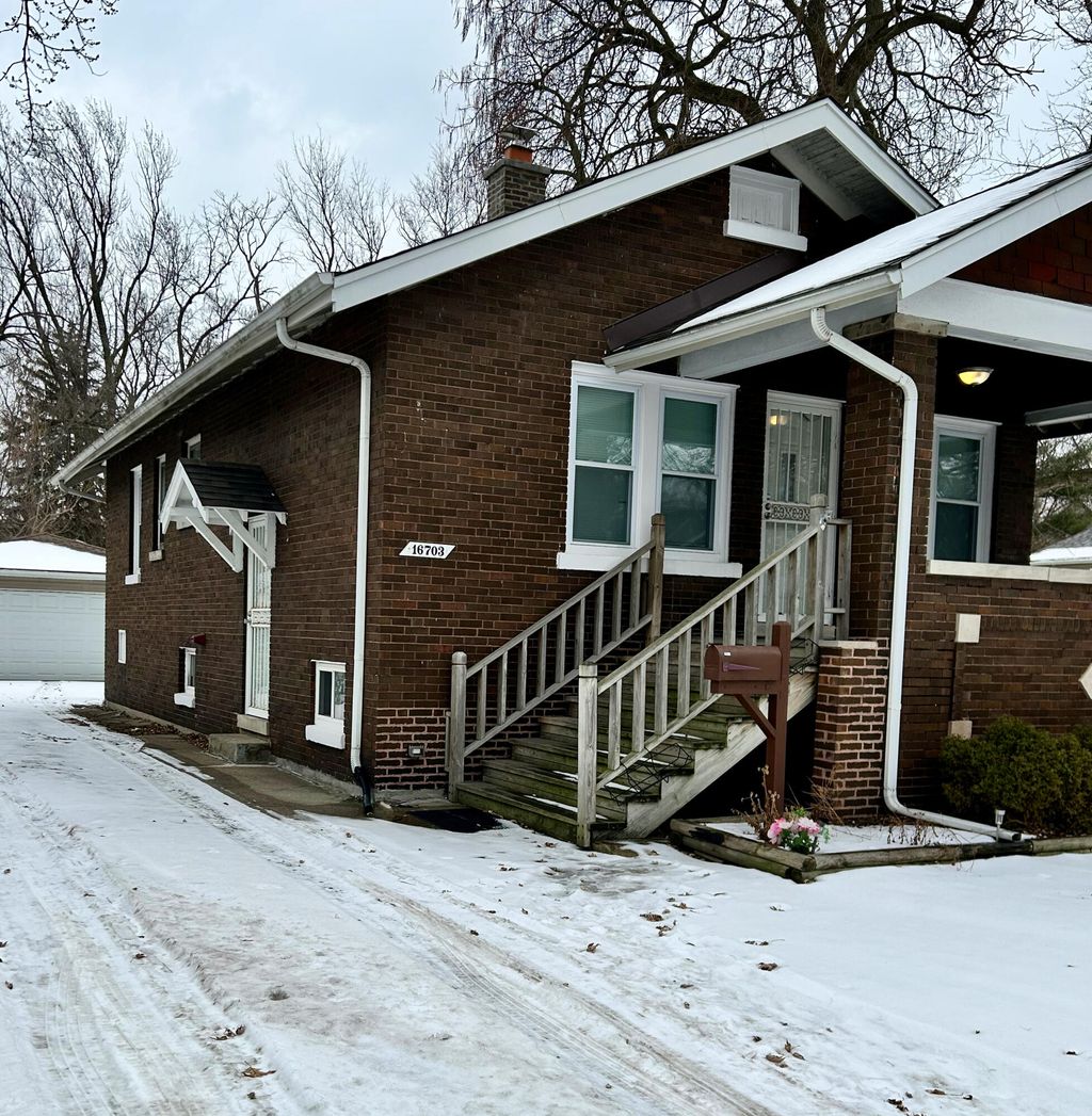 Photo of 16703 Lincoln Street, Hazel Crest, IL 60429 (MLS # 833720)