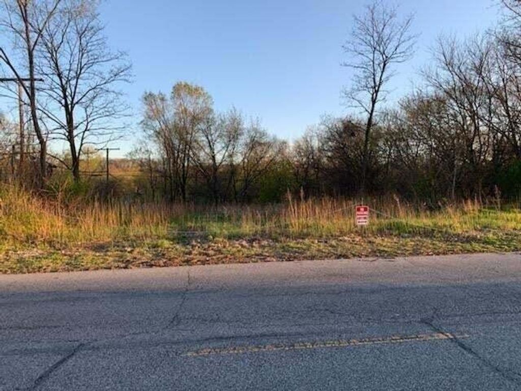 Photo of 7937 Oak Avenue, Gary, IN 46403 (MLS # 835621)