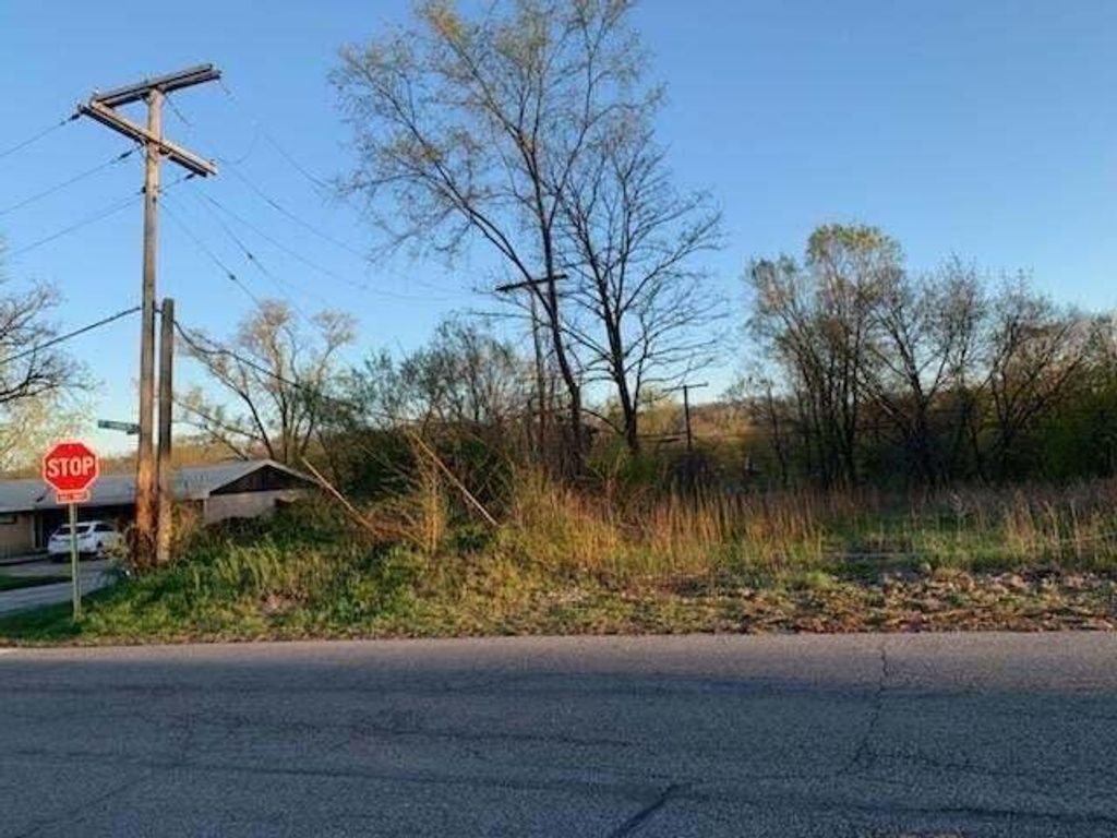 Photo of 7937 Oak Avenue, Gary, IN 46403 (MLS # 835621)