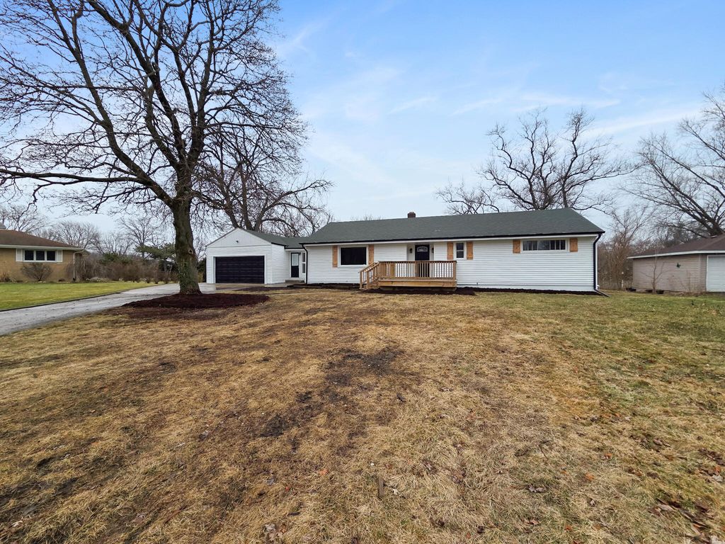 Photo of 1655 W 63rd Avenue, Merrillville, IN 46410 (MLS # 832739)