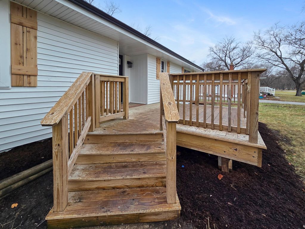 Photo of 1655 W 63rd Avenue, Merrillville, IN 46410 (MLS # 832739)