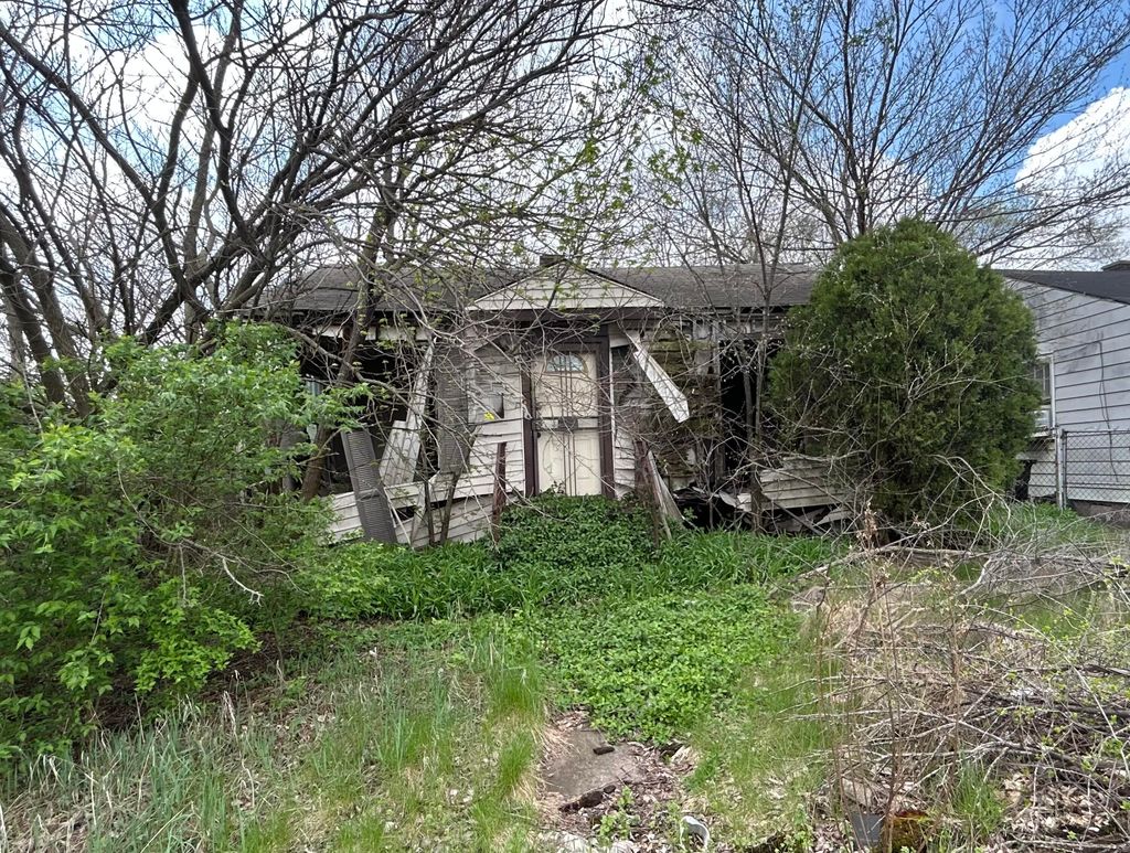 Photo of 2144 Kentucky Street, Gary, IN 46407 (MLS # 837526)