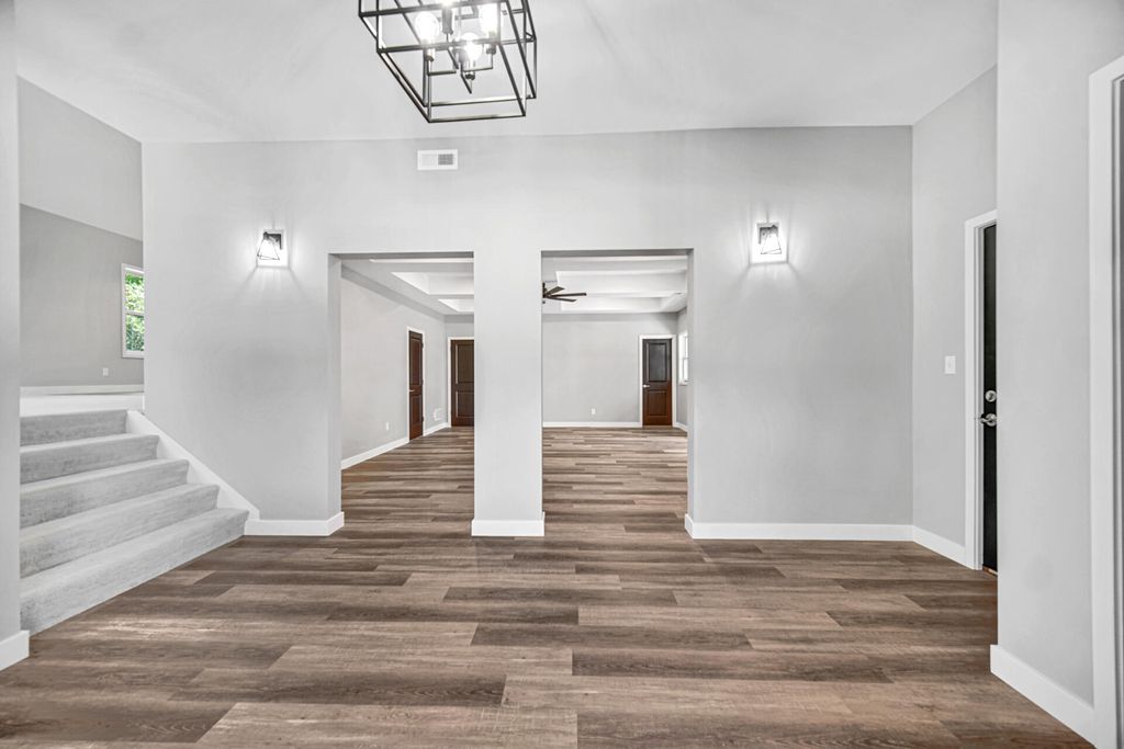 Photo of 564 W 250 S, Hebron, IN 46341 (MLS # 832432)