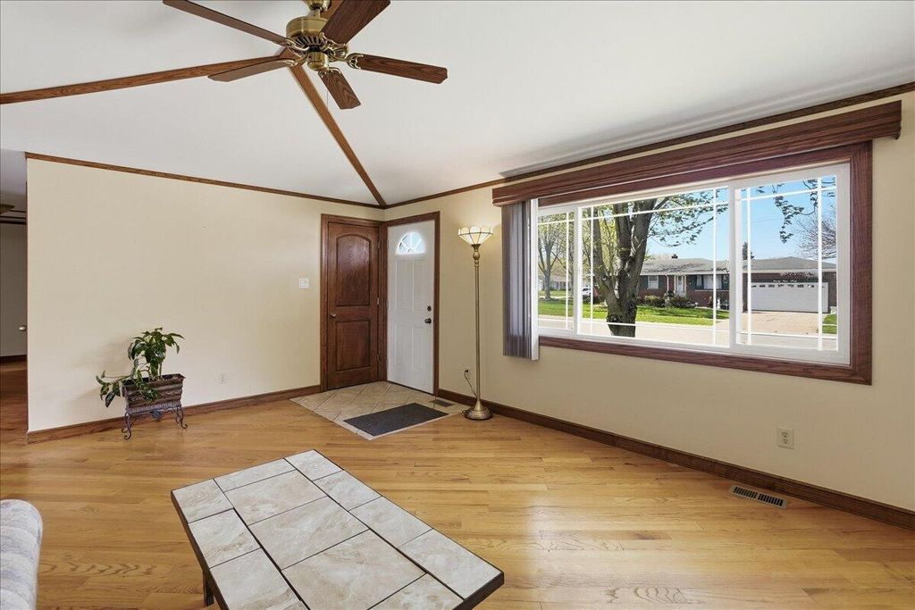 Photo of 9937 Delaware Place, Highland, IN 46322 (MLS # 837487)