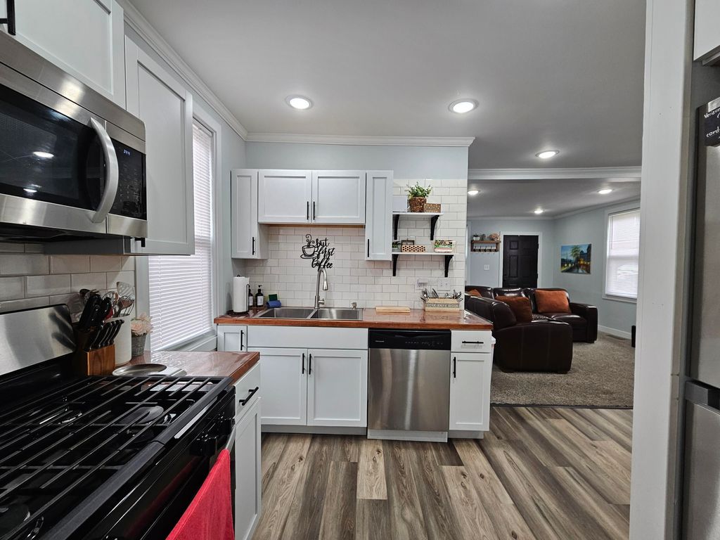 Photo of 1013 Elston Street, Michigan City, IN 46360 (MLS # 834060)