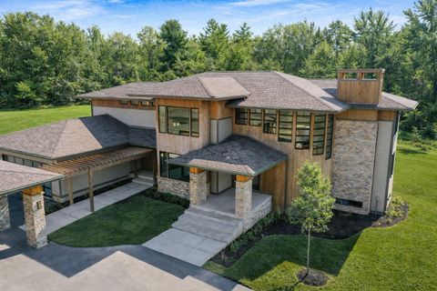 885 N 100 W, Valparaiso, IN 46385 - #: 831353