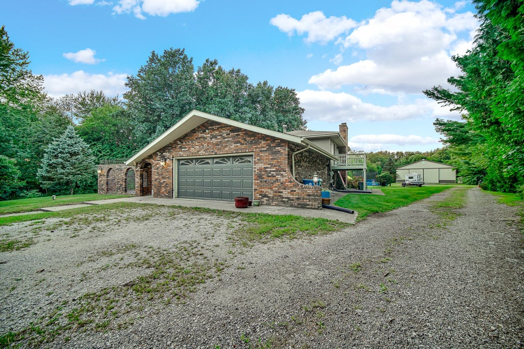 Photo of 435 W 300 S, Valparaiso, IN 46385 (MLS # 845393)