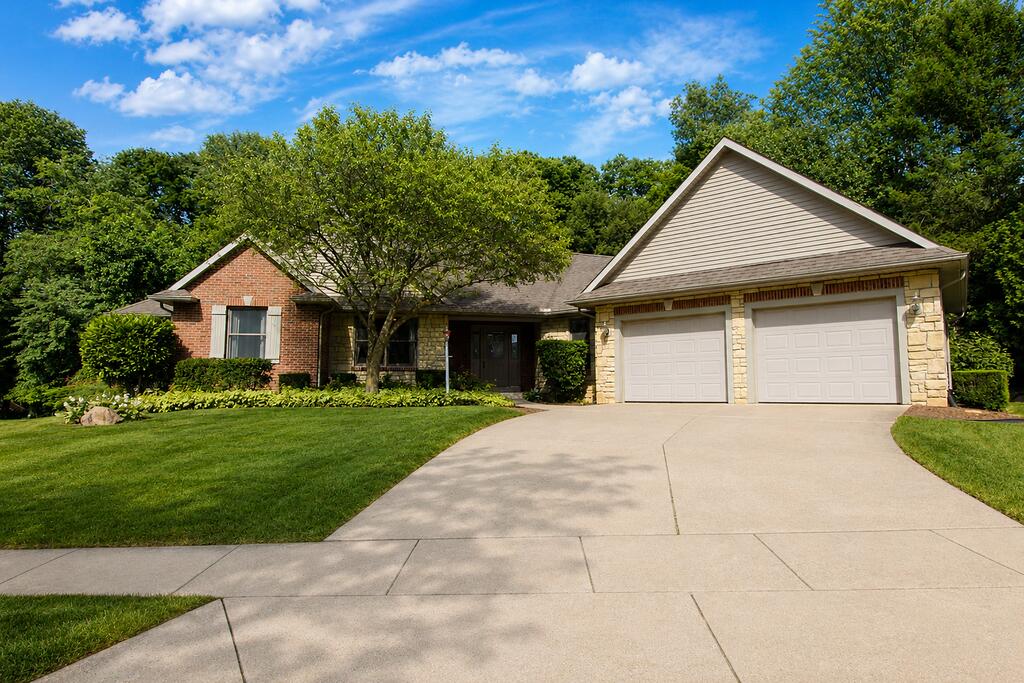 Photo of 55802 Nature View Drive, New Carlisle, IN 46552 (MLS # 840797)