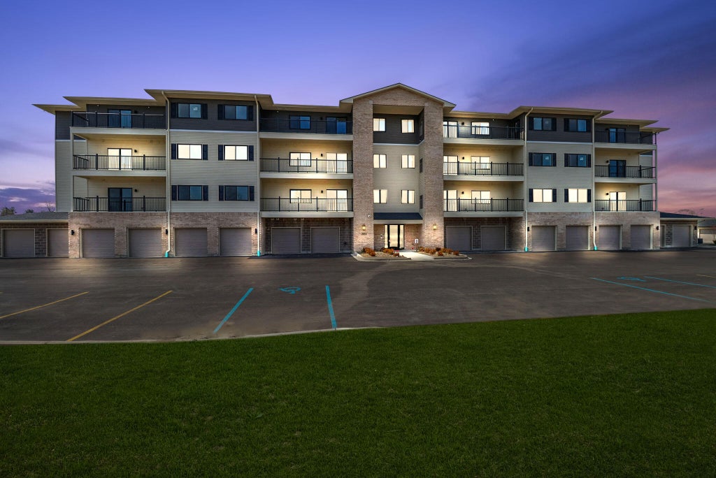 Photo of 2034 W 75th Place #46, Merrillville, IN 46410 (MLS # 844607)
