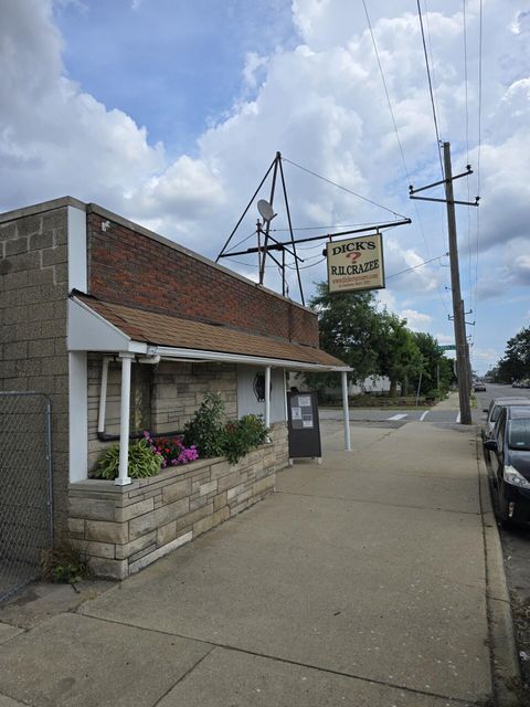 1221 150th Street Hammond IN 46327