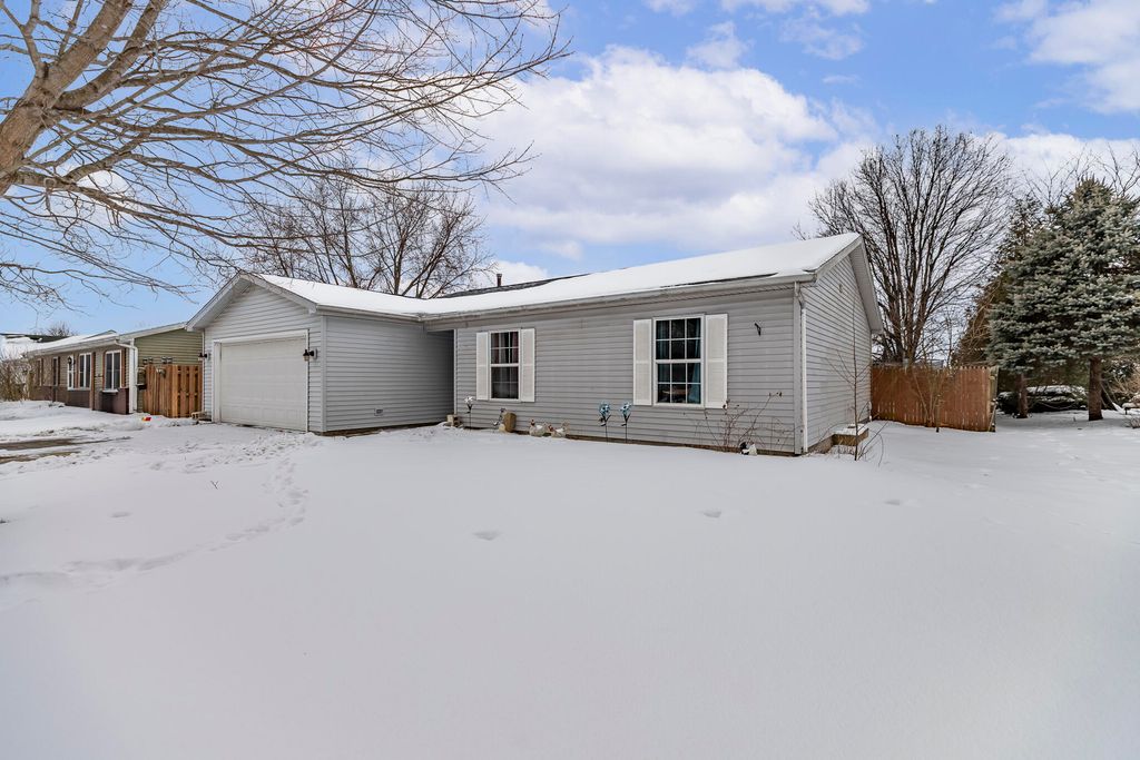 Photo of 202 S Jefferson Street, Hamlet, IN 46532 (MLS # 833731)
