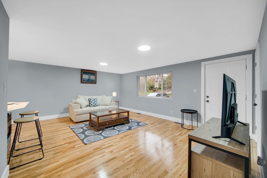 Photo of 223 E Washington Avenue, Hobart, IN 46342 (MLS # 838152)