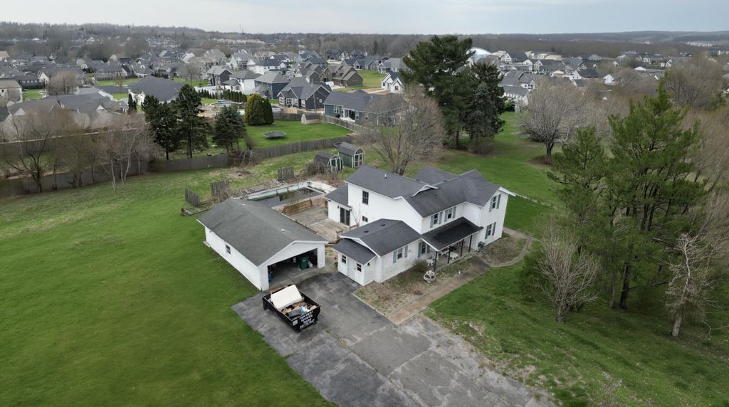 Photo of 2402 Linda Road, Valparaiso, IN 46383 (MLS # 836994)