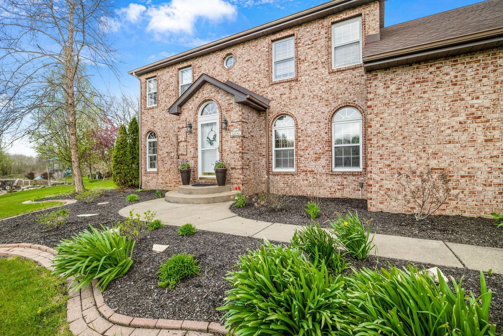 Photo of 13189 Fillmore Street, Crown Point, IN 46307 (MLS # 837133)