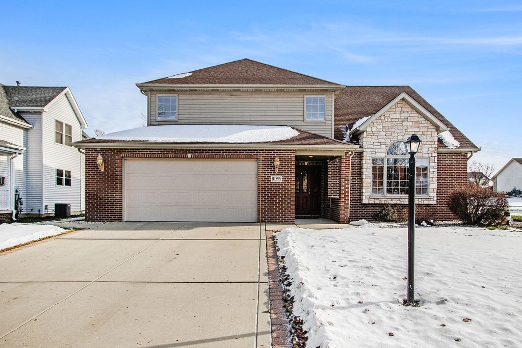 Photo of 10399 Pike Street, Crown Point, IN 46307 (MLS # 831931)