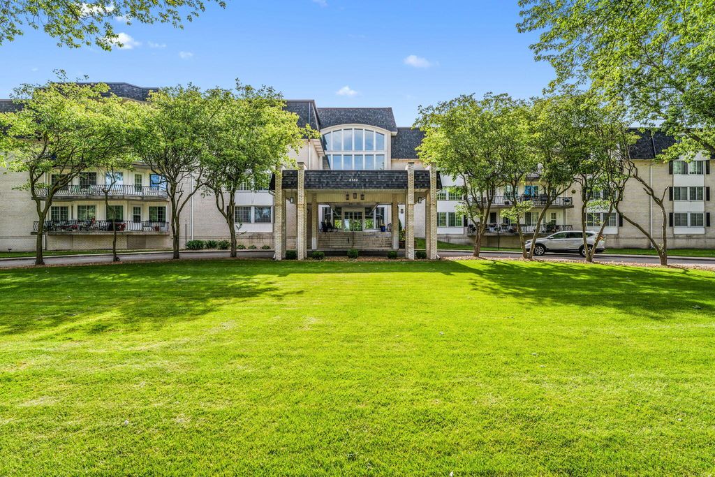 Photo of 8750 Harrison Avenue #202, Munster, IN 46321 (MLS # 834580)