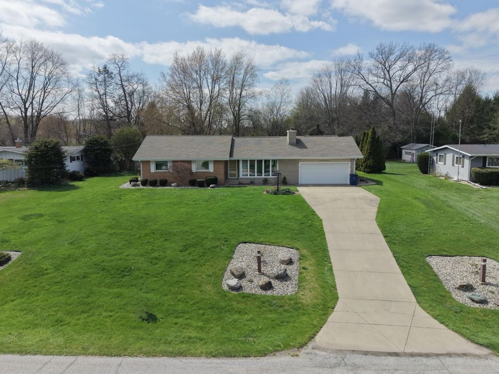 Photo of 136 Country Club Drive, La Porte, IN 46350 (MLS # 837117)