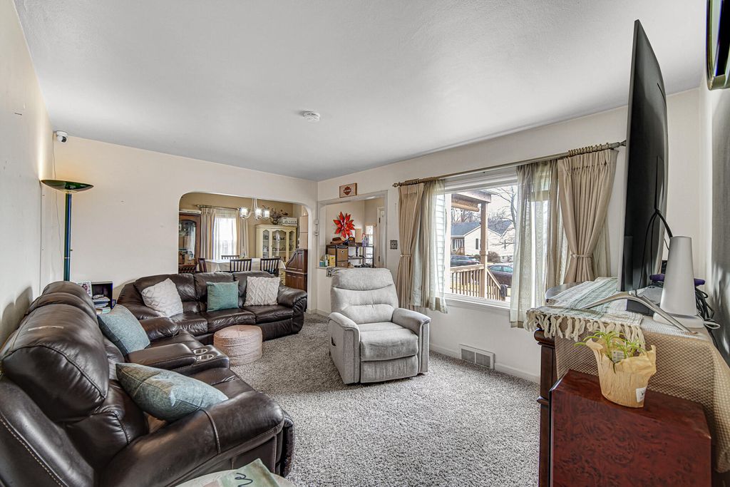 Photo of 928 176th Street, Hammond, IN 46324 (MLS # 835184)