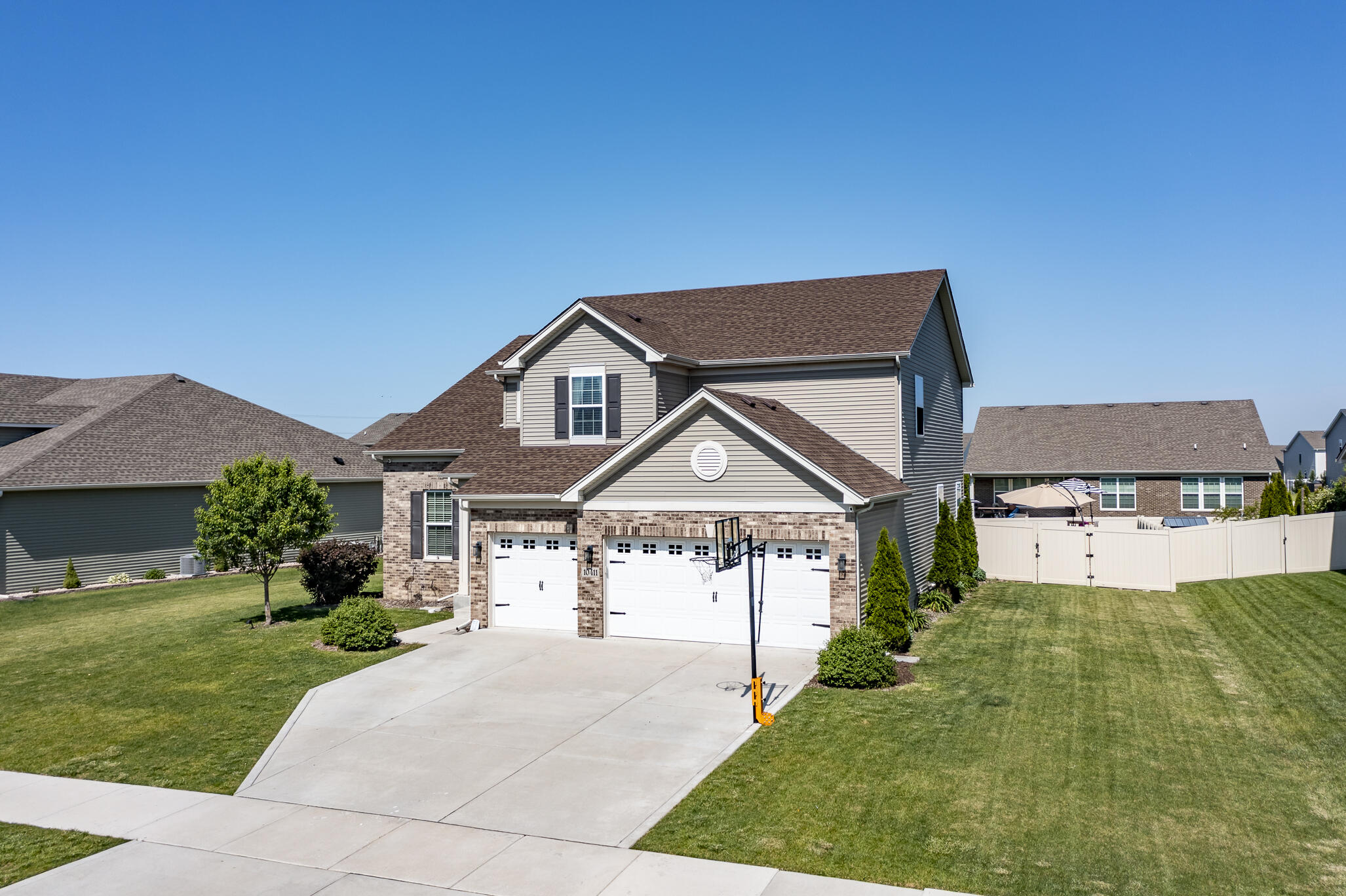 10411 Pine Lane