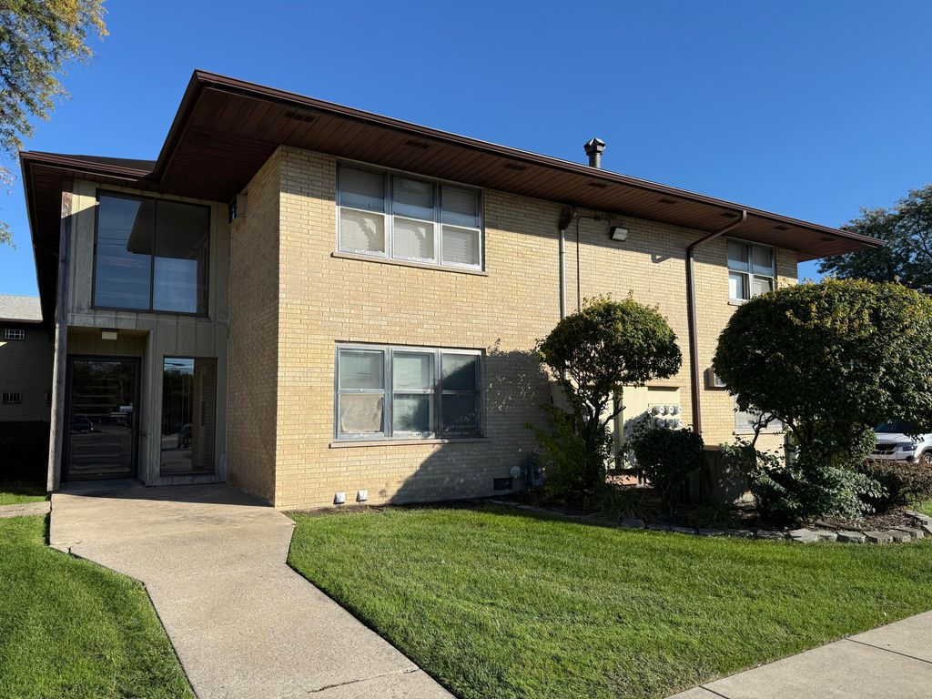 Photo of 8831 Schneider Avenue #53, Highland, IN 46322 (MLS # 832450)