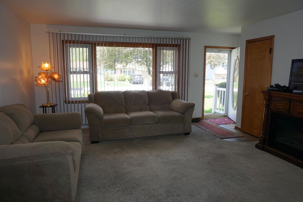 Photo of 5533 Lark Avenue, Portage, IN 46368 (MLS # 837710)