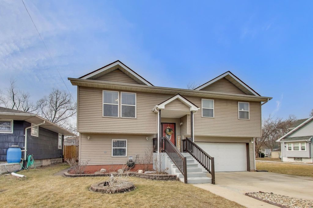 Photo of 6720 Carolina Avenue, Hammond, IN 46323 (MLS # 834254)