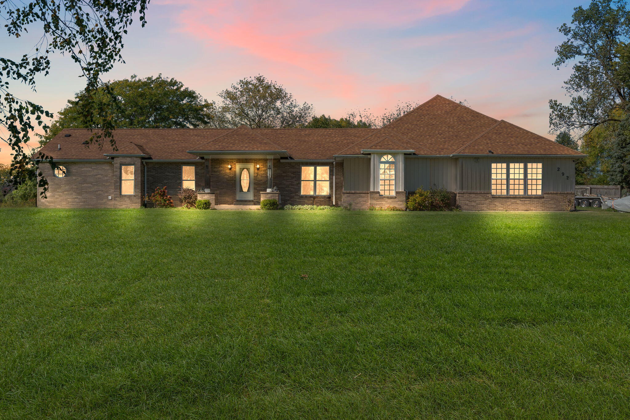 Hebron, Indiana 46341, United States, 3 Bedrooms Bedrooms, ,3 BathroomsBathrooms,Residential,Active,242232