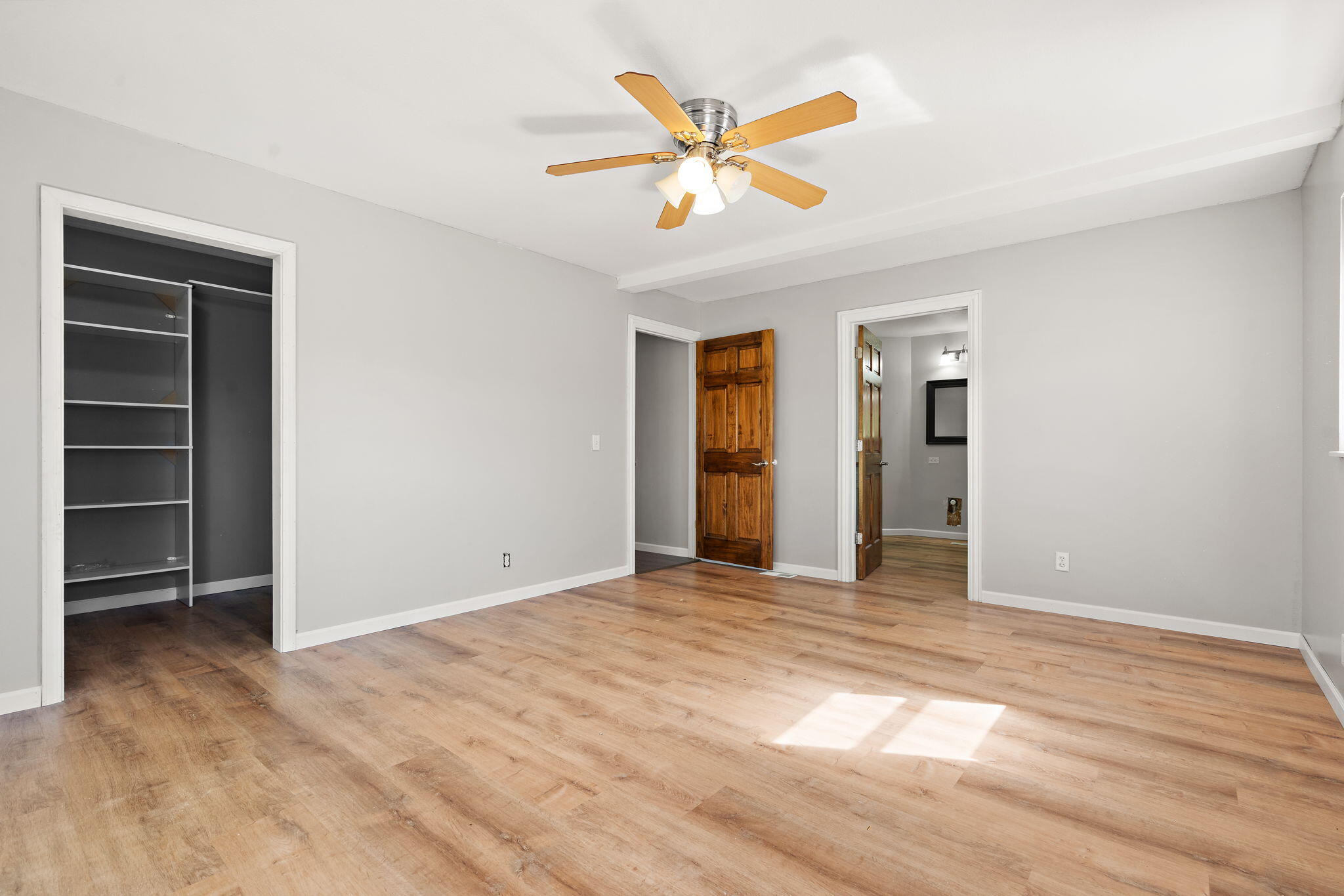 Hebron, Indiana 46341, United States, 3 Bedrooms Bedrooms, ,3 BathroomsBathrooms,Residential,Active,242232