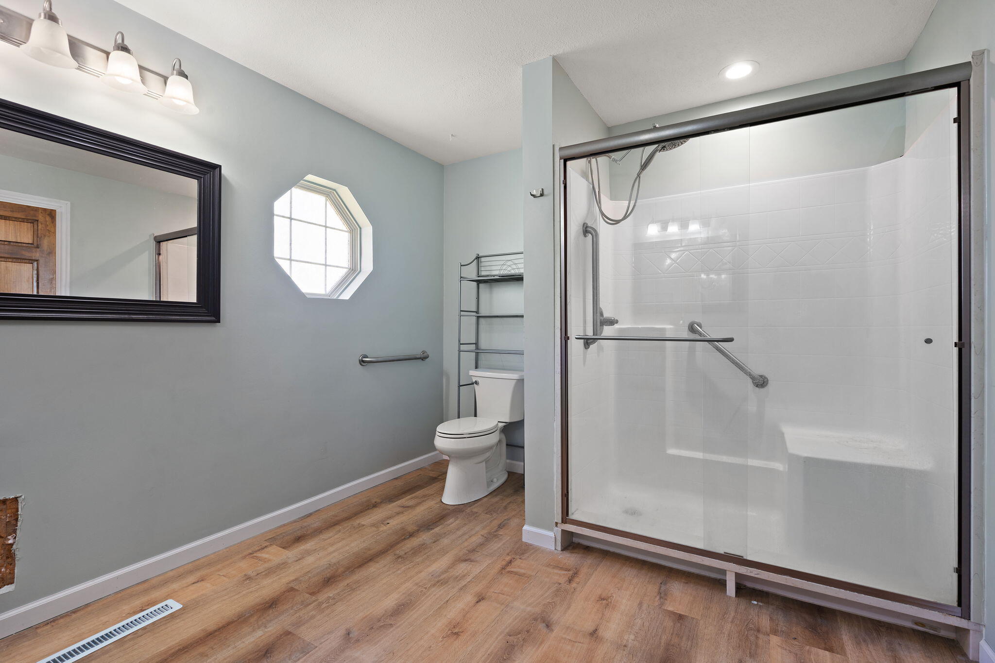 Hebron, Indiana 46341, United States, 3 Bedrooms Bedrooms, ,3 BathroomsBathrooms,Residential,Active,242232