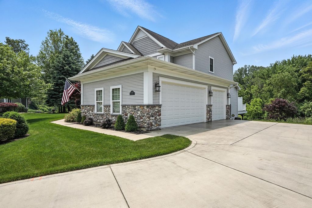 Photo of 1730 Briam Court, Valparaiso, IN 46383 (MLS # 839143)