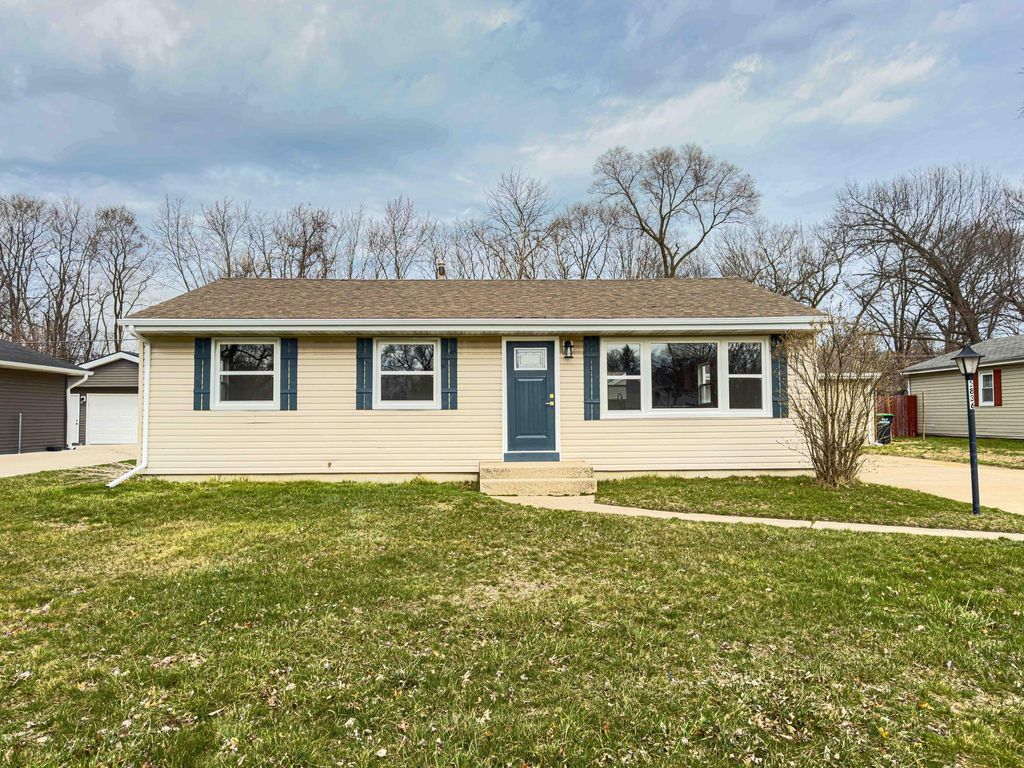 Photo of 5836 Sloan Avenue, Portage, IN 46368 (MLS # 836015)