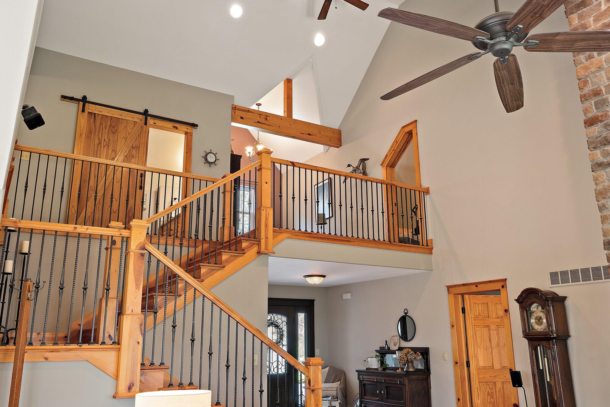 Valparaiso, Indiana 46383, United States, 5 Bedrooms Bedrooms, ,3 BathroomsBathrooms,Residential,Pending,119985