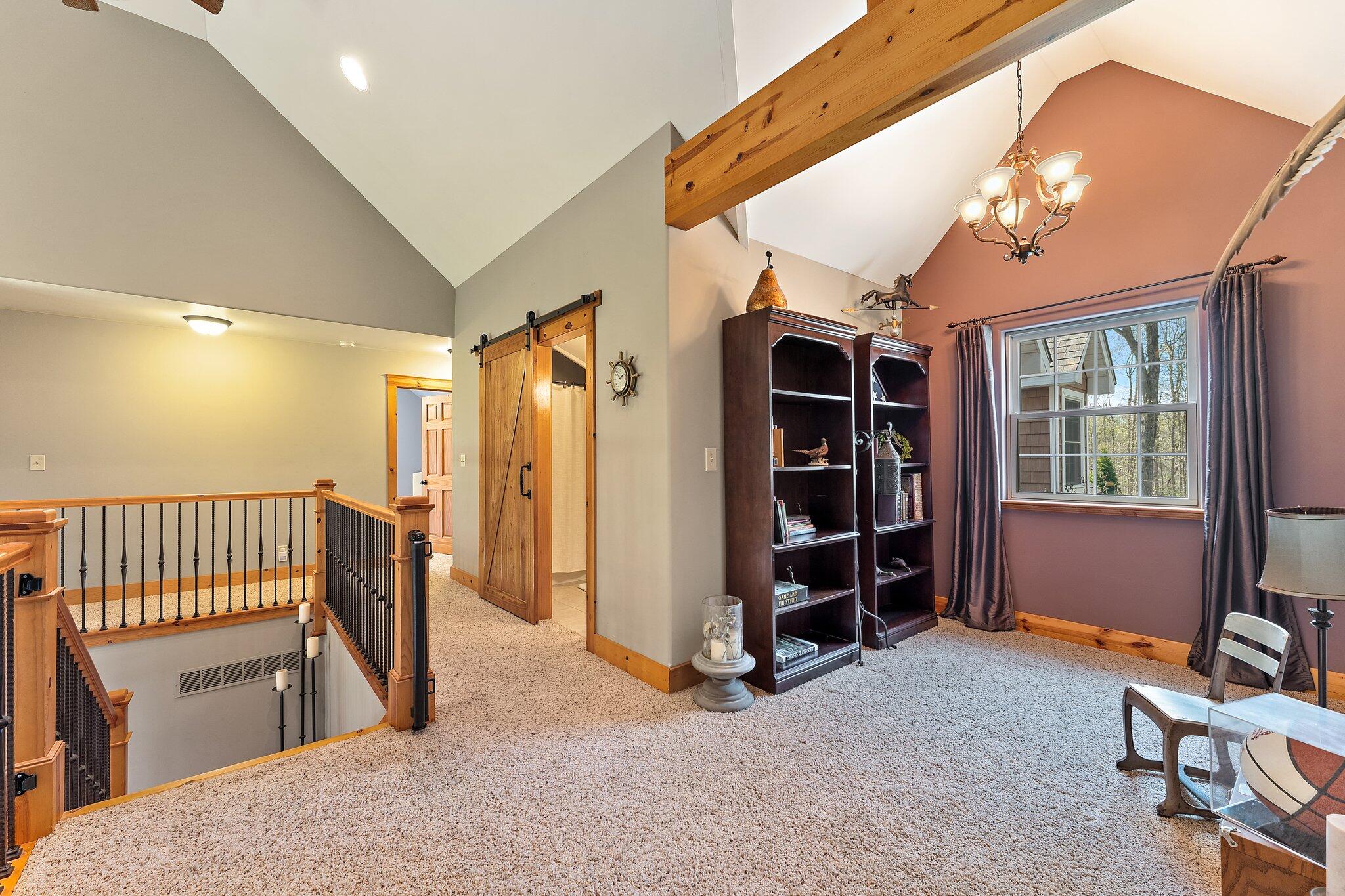 Valparaiso, Indiana 46383, United States, 5 Bedrooms Bedrooms, ,3 BathroomsBathrooms,Residential,Pending,119985