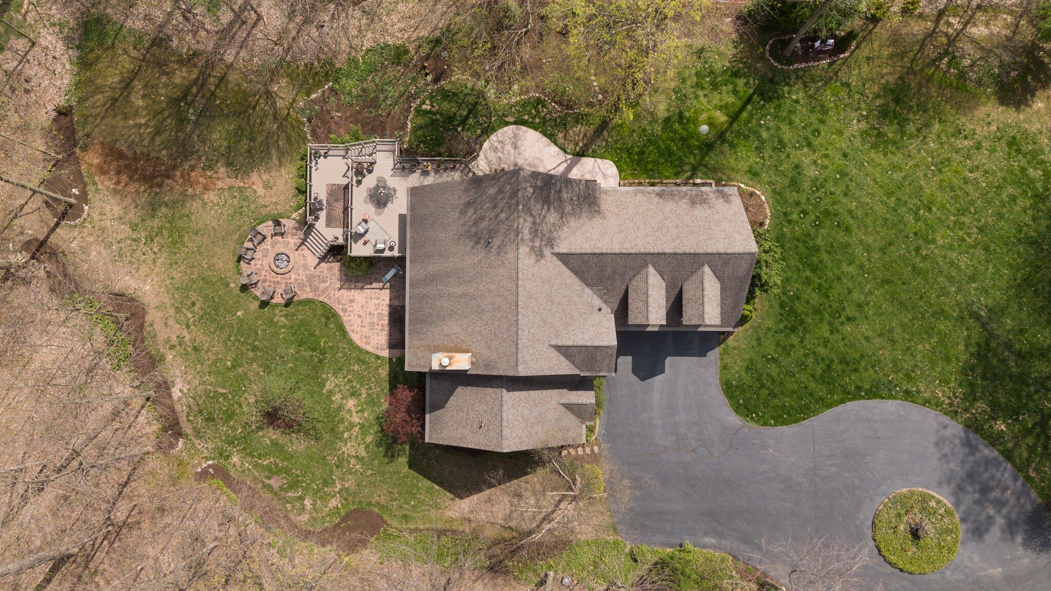 Valparaiso, Indiana 46383, United States, 5 Bedrooms Bedrooms, ,3 BathroomsBathrooms,Residential,Pending,119985