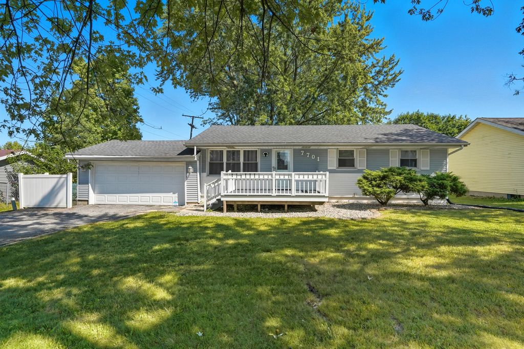 Photo of 7701 Whitcomb Street, Merrillville, IN 46410 (MLS # 838826)