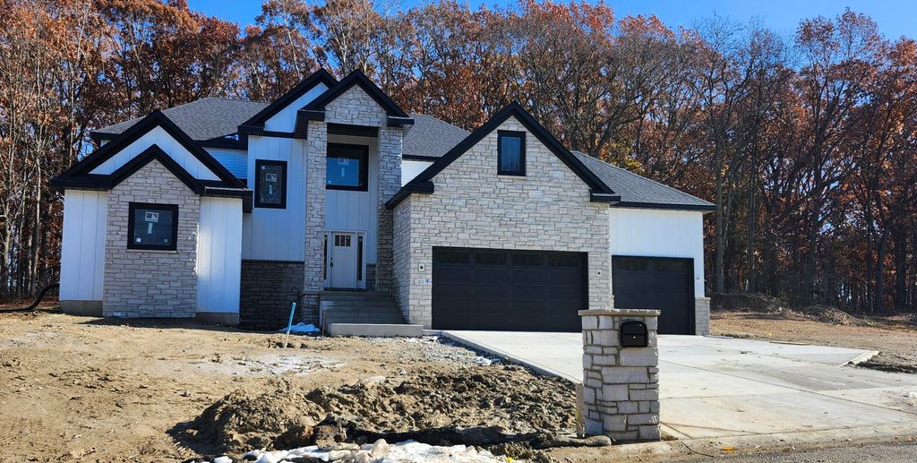 Photo of 83 Eskir Lane, Crown Point, IN 46307 (MLS # 831201)