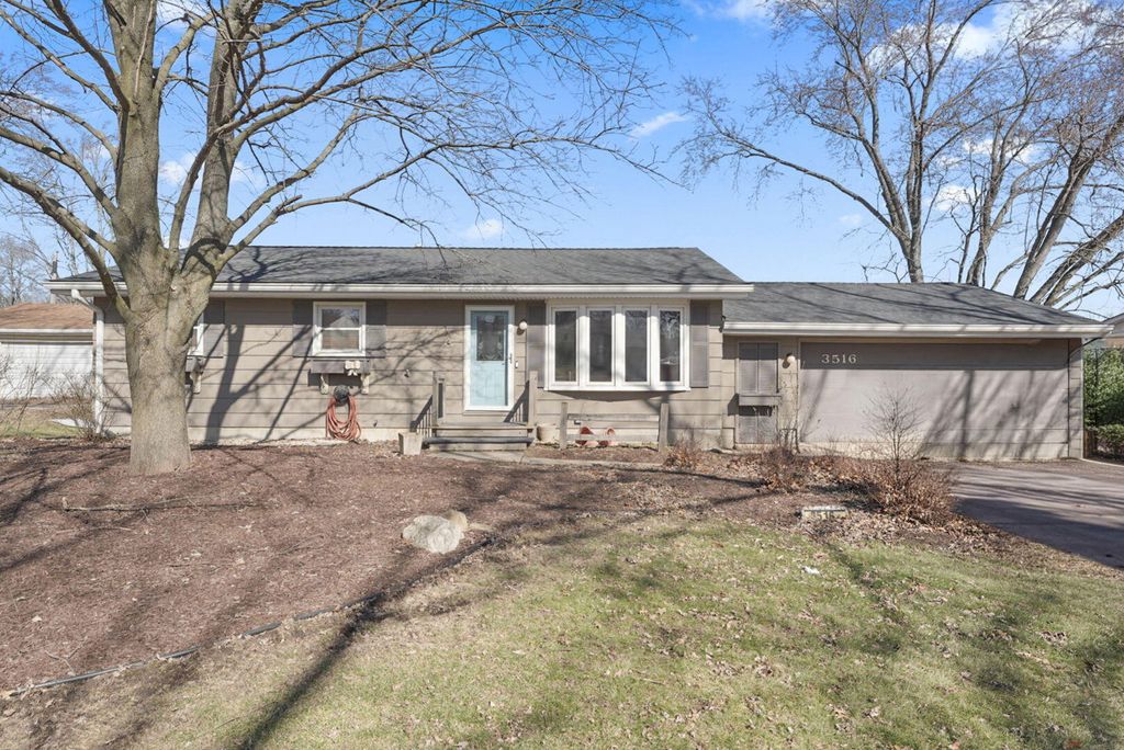 Photo of 3516 W 123rd Place, Crown Point, IN 46307 (MLS # 834922)